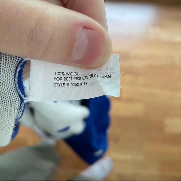 Club Monaco wool polka dot sweater - Picture 6 of 6